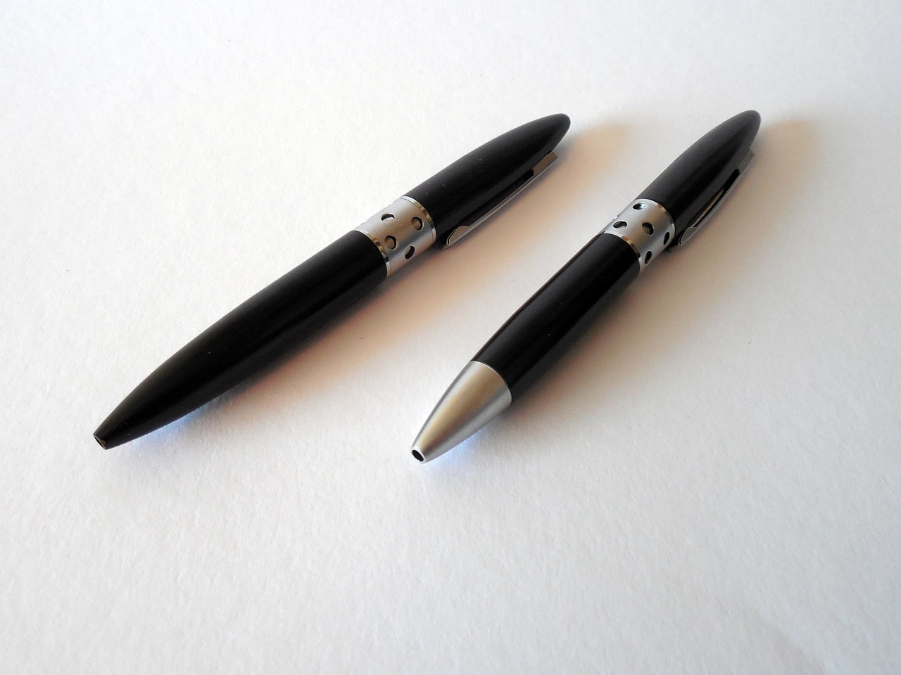 Creating Personalized Stationery with DIY Techniques